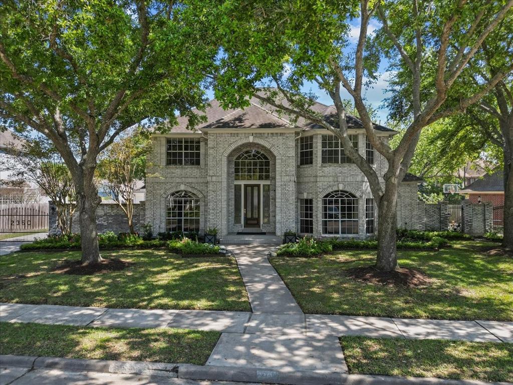 2350 Central Park Circle