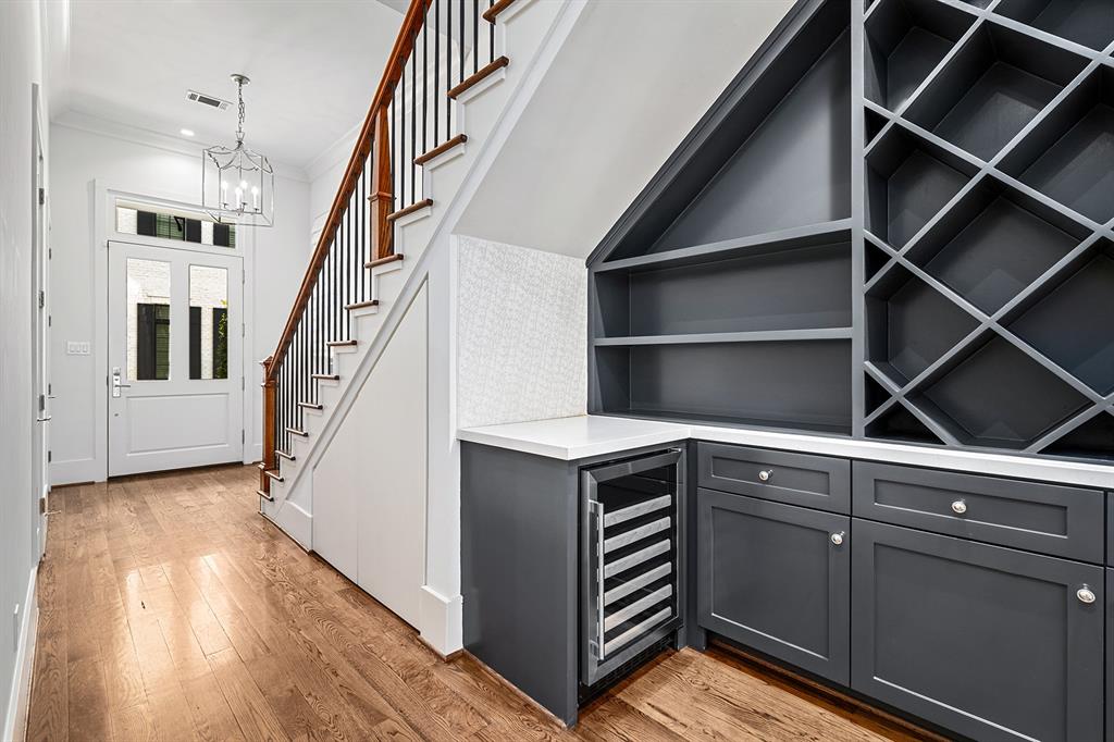 5120 Longmont Drive # 7