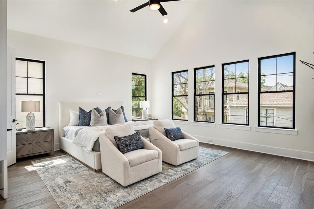 225 E 24th Street
