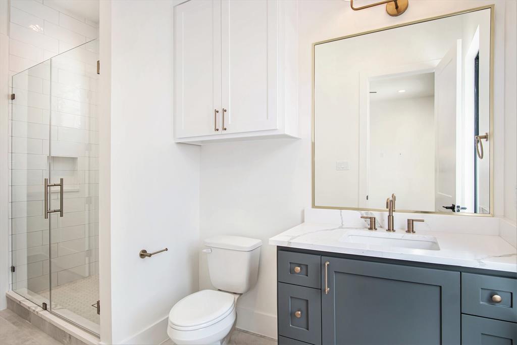 225 E 24th Street