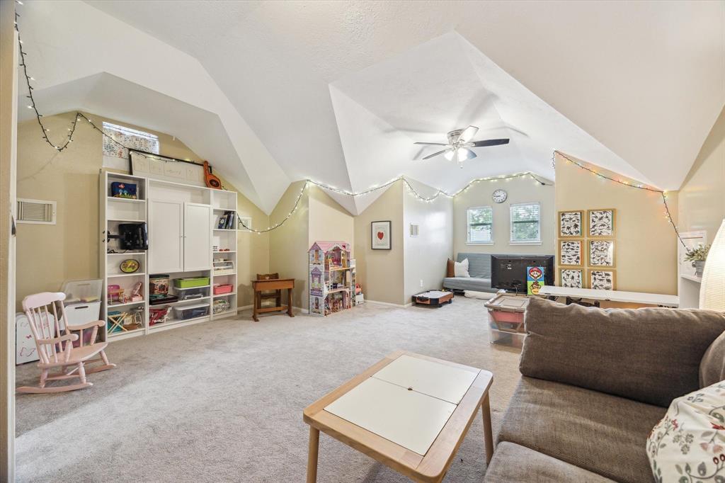 3611 Temple Drive