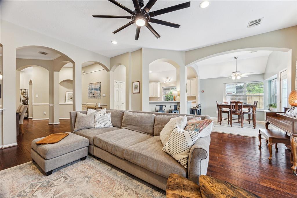 3611 Temple Drive