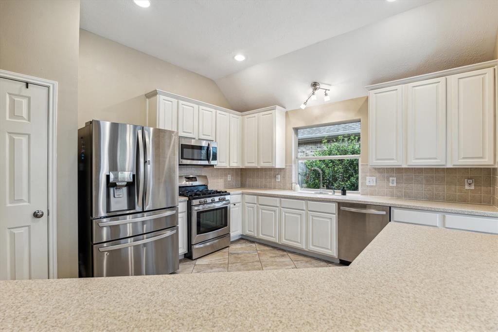 3611 Temple Drive
