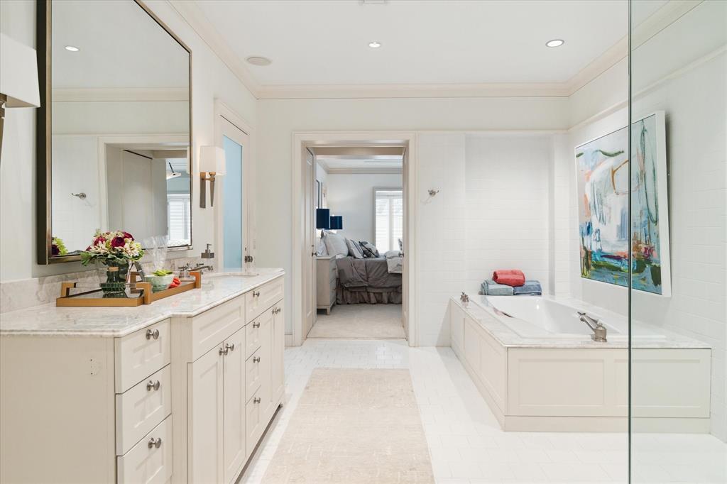 4002 Overbrook Lane