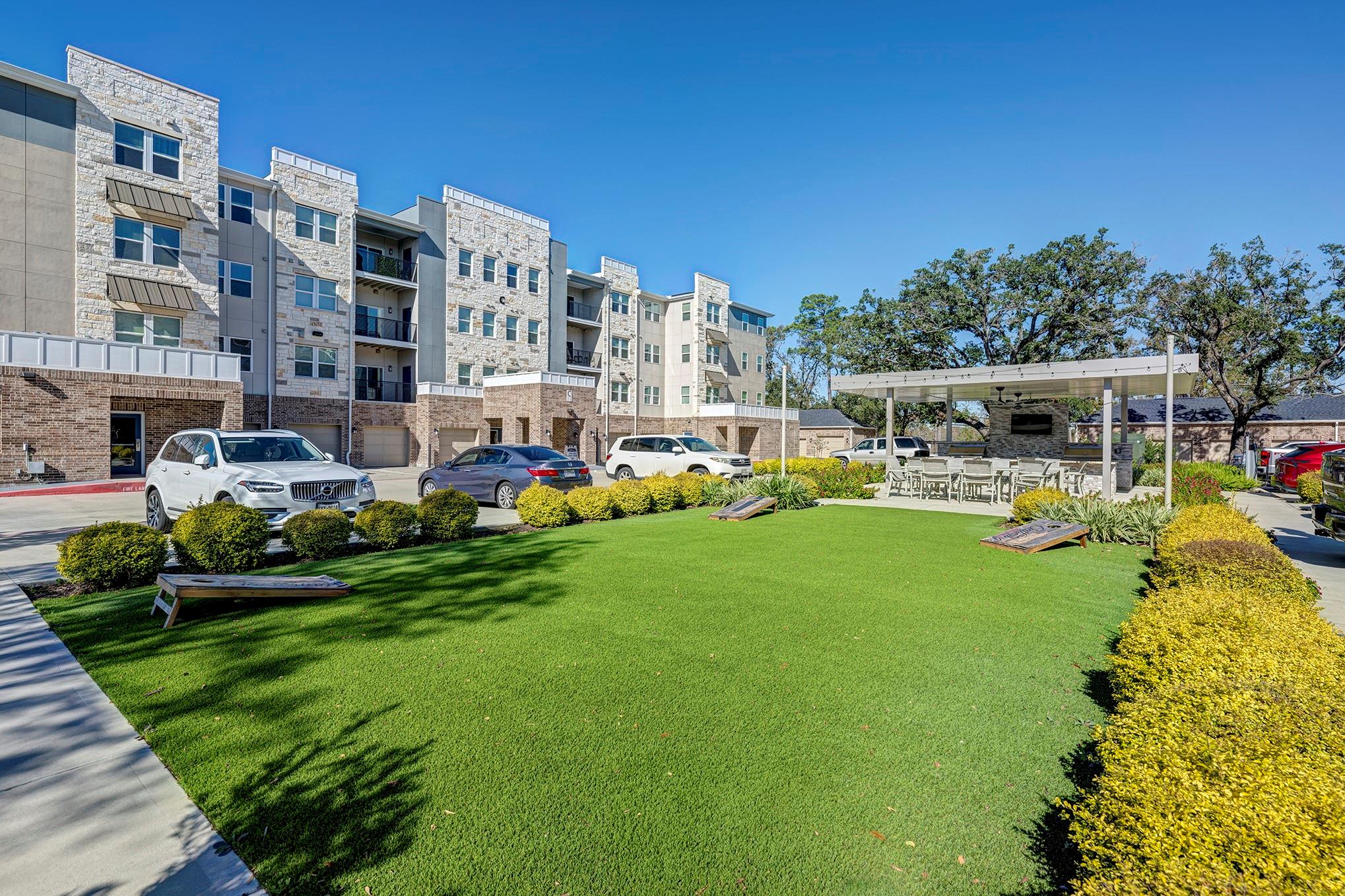 6804 Westview Drive # 2206