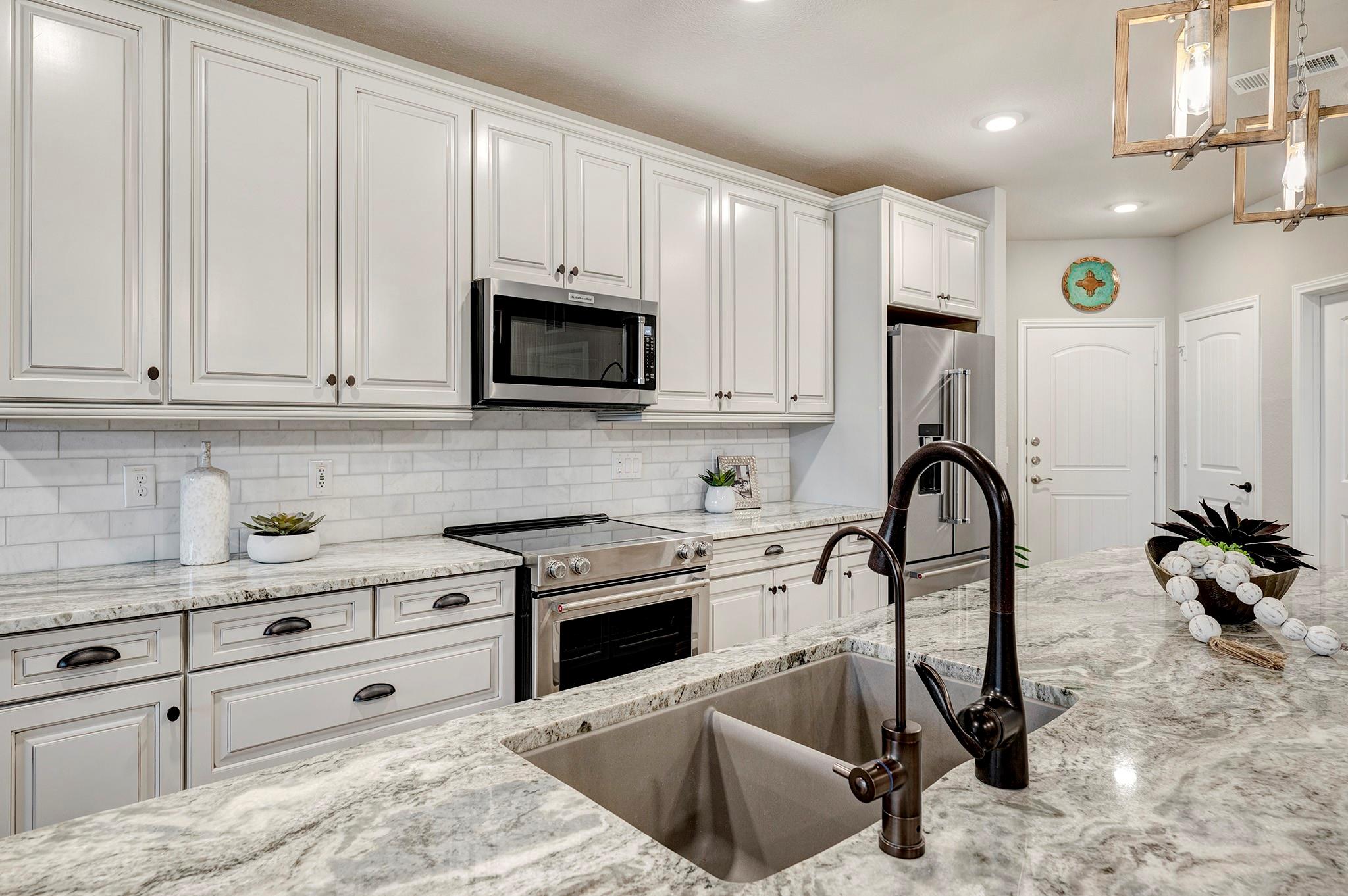 6804 Westview Drive # 2206