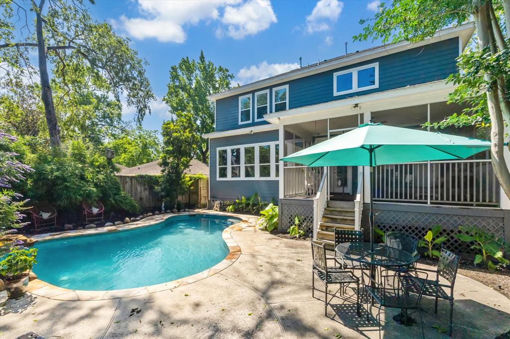 2214 Hialeah Drive