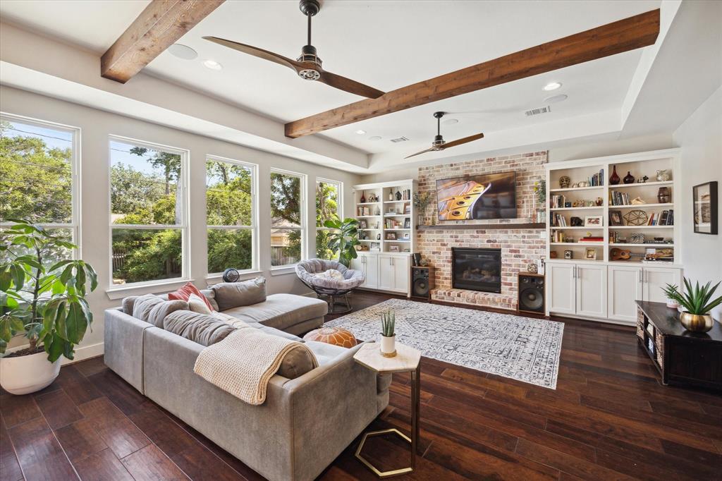 2214 Hialeah Drive