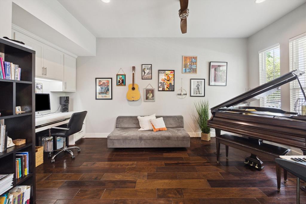 2214 Hialeah Drive