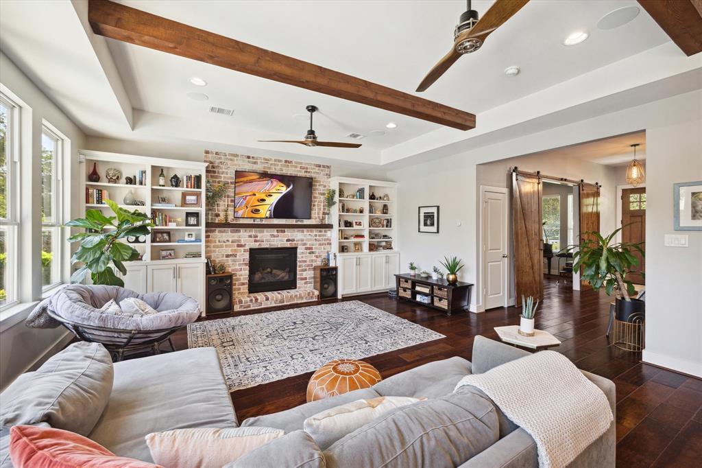 2214 Hialeah Drive