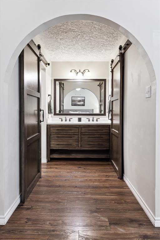 11820 S Red Cedar Circle