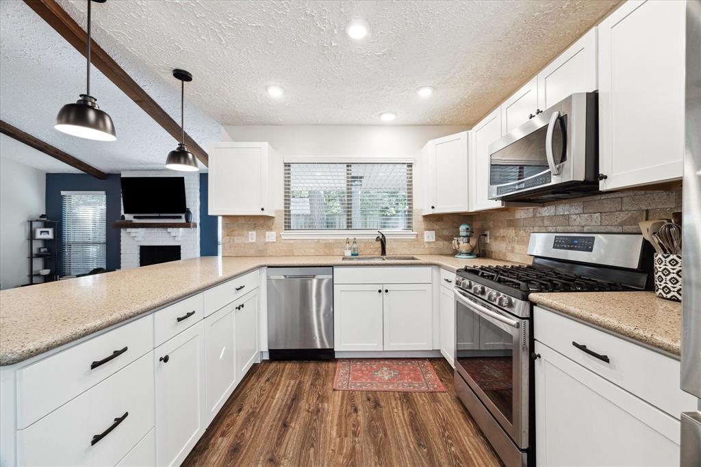 11820 S Red Cedar Circle