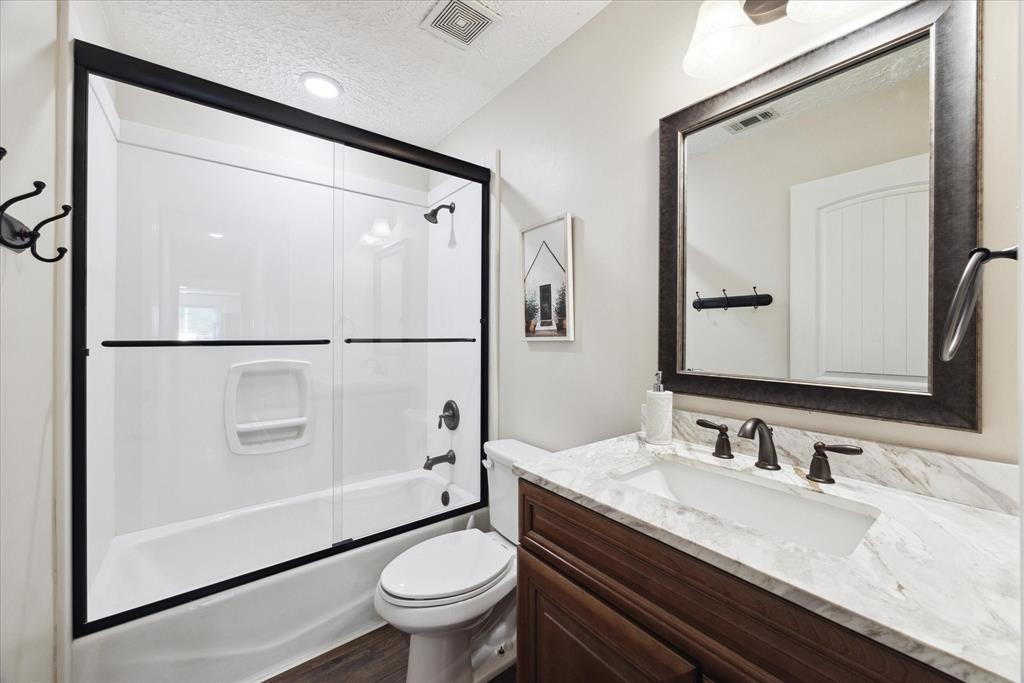 11820 S Red Cedar Circle