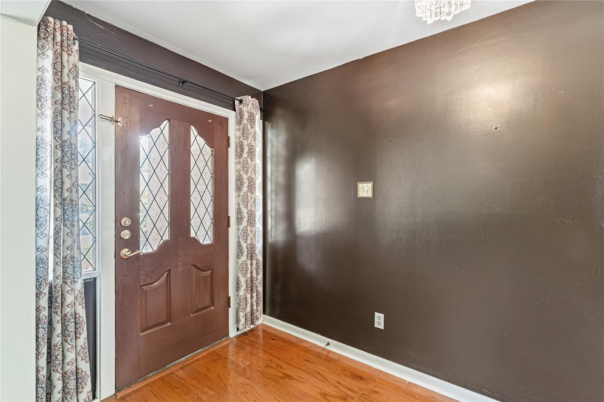 3115 Oak Leaf Court