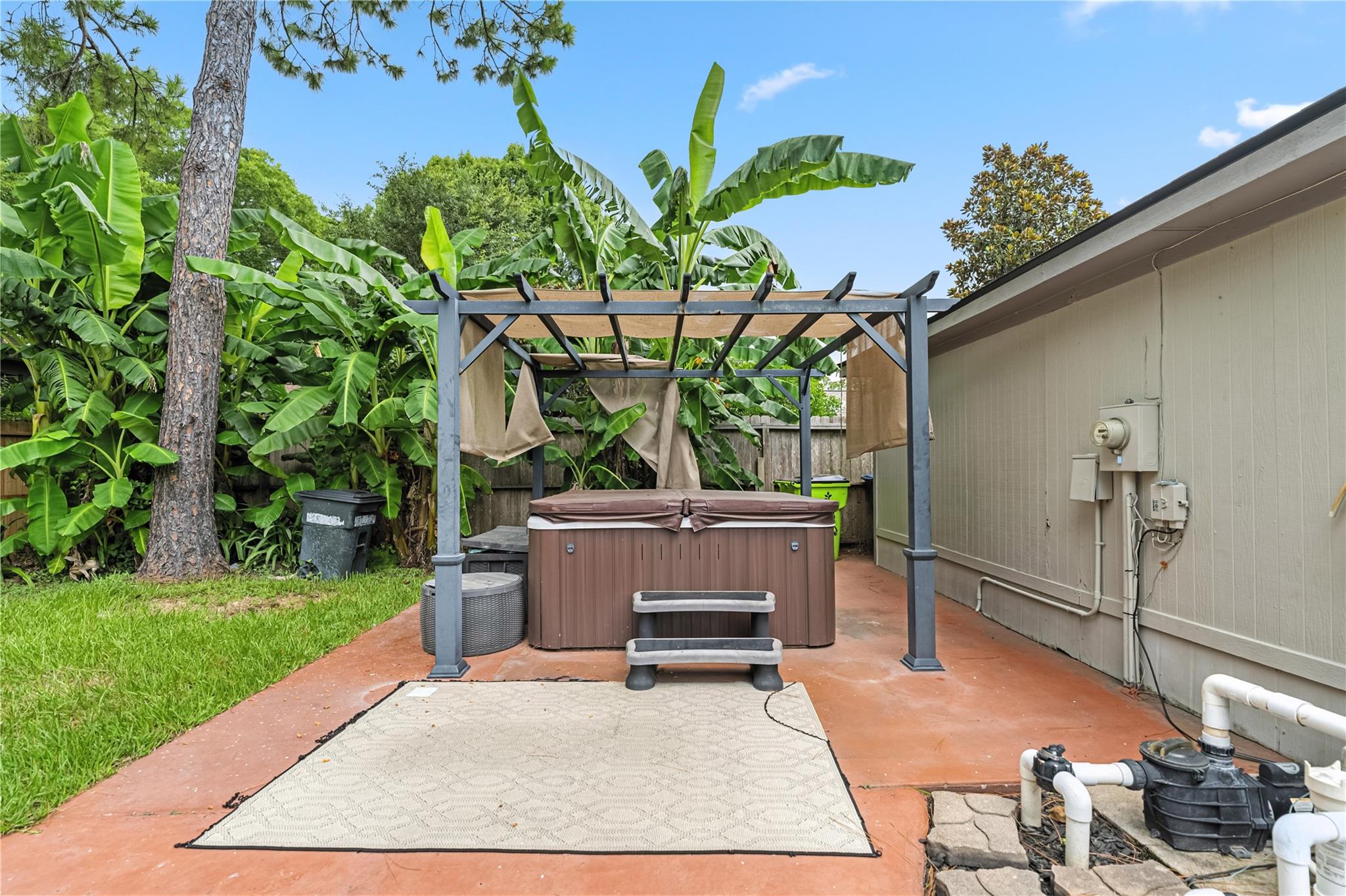 3115 Oak Leaf Court