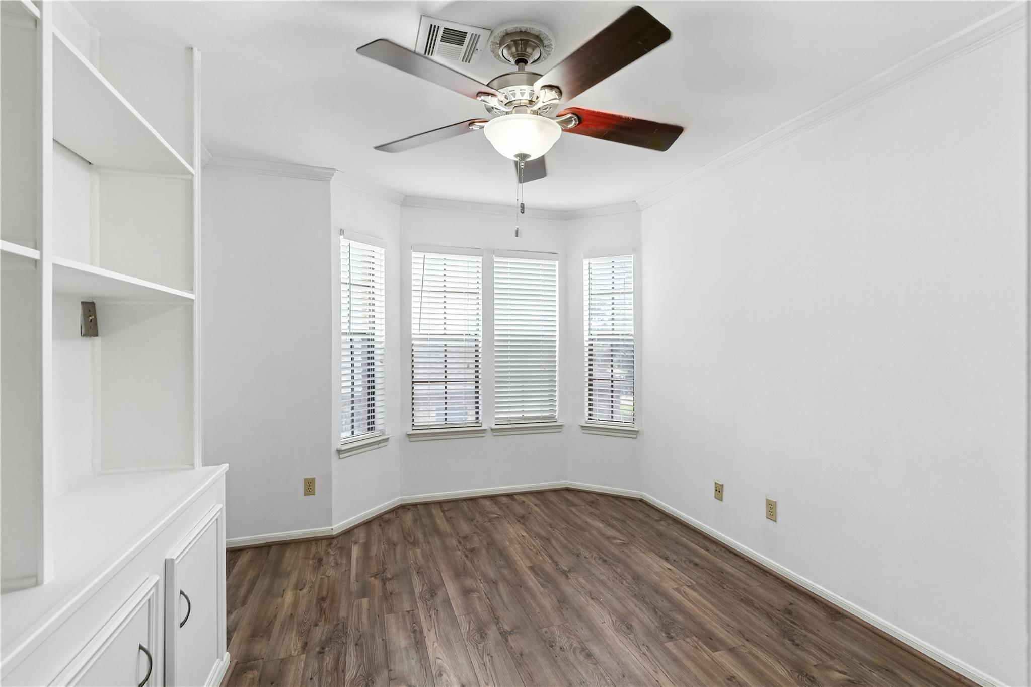 3115 Oak Leaf Court