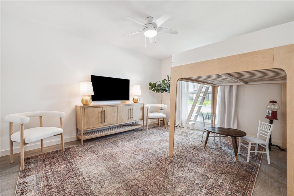 1607 Crystal Hills Drive