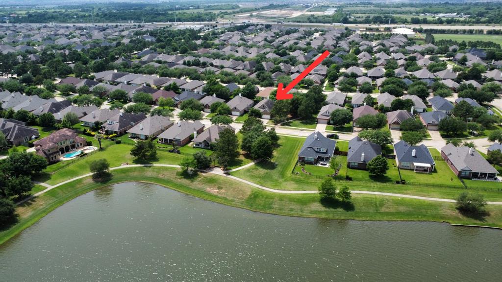 16619 Shimmering Lake Drive