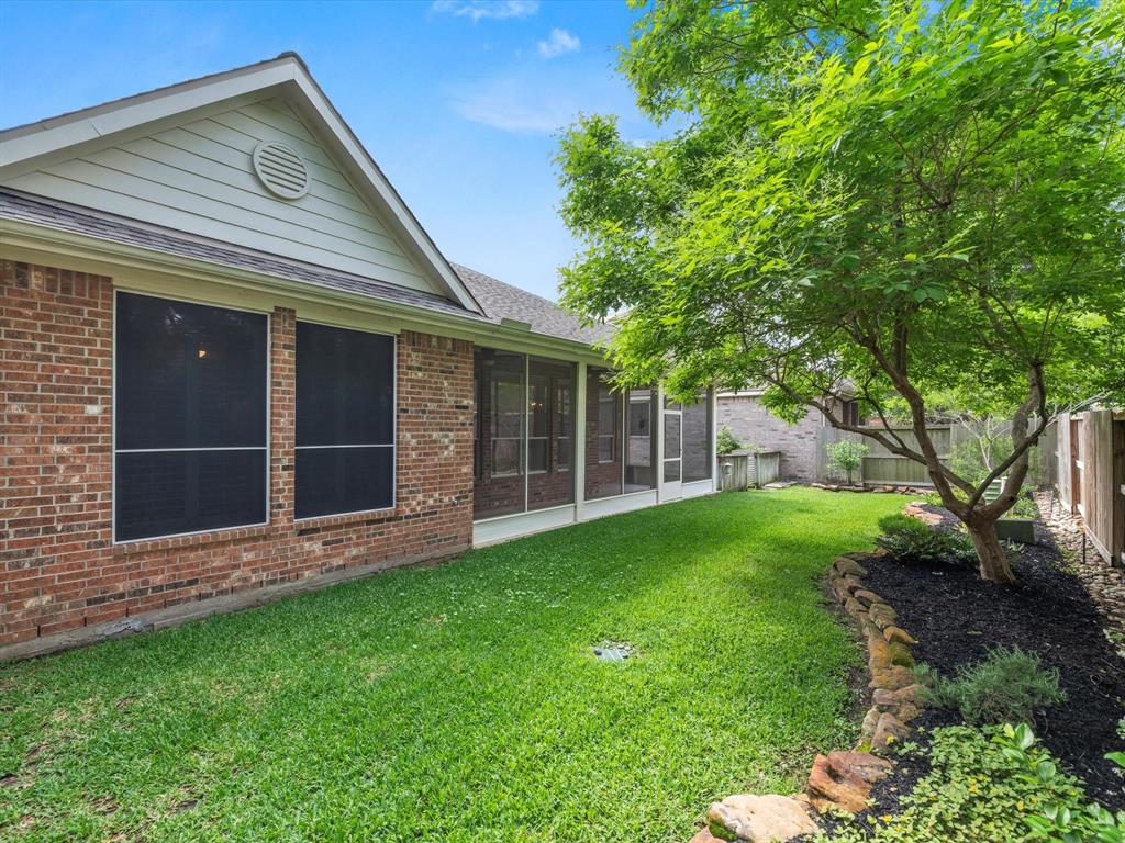 16619 Shimmering Lake Drive