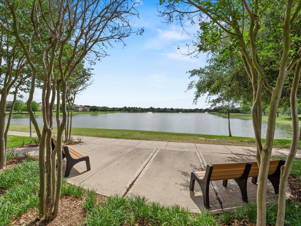 16619 Shimmering Lake Drive