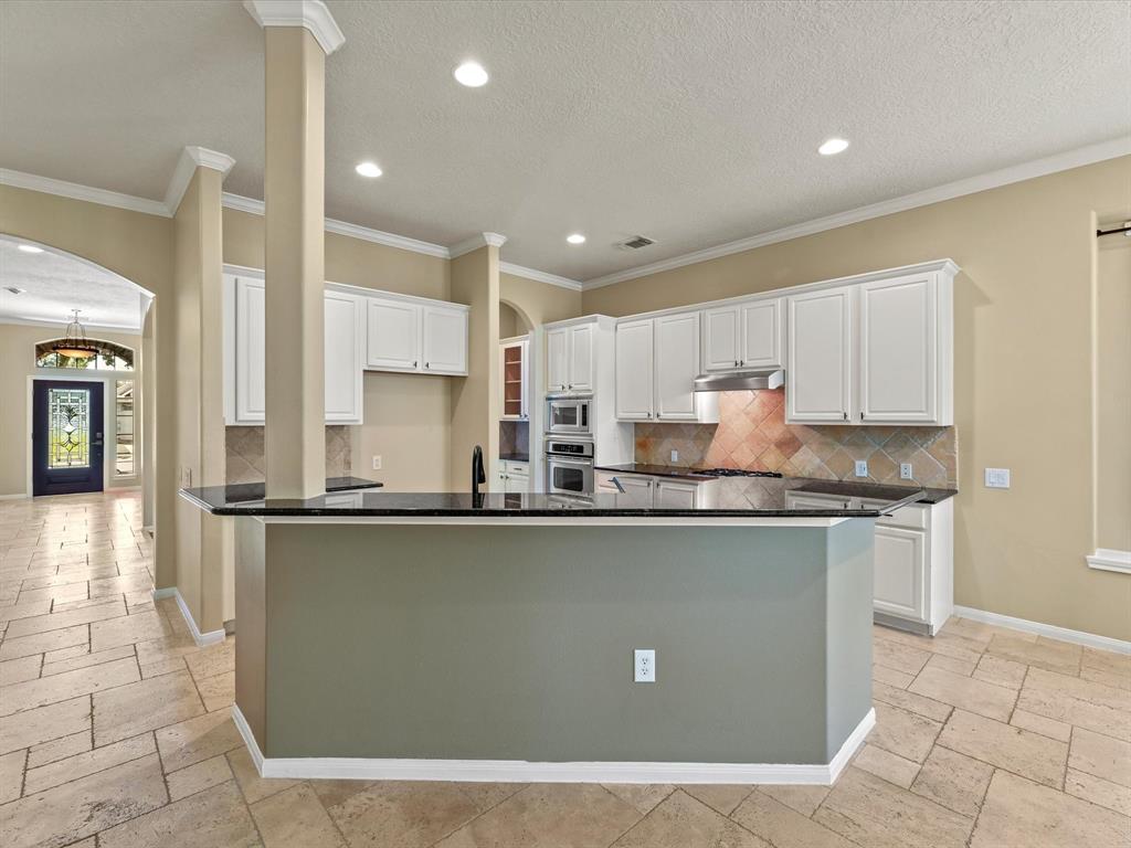 16619 Shimmering Lake Drive