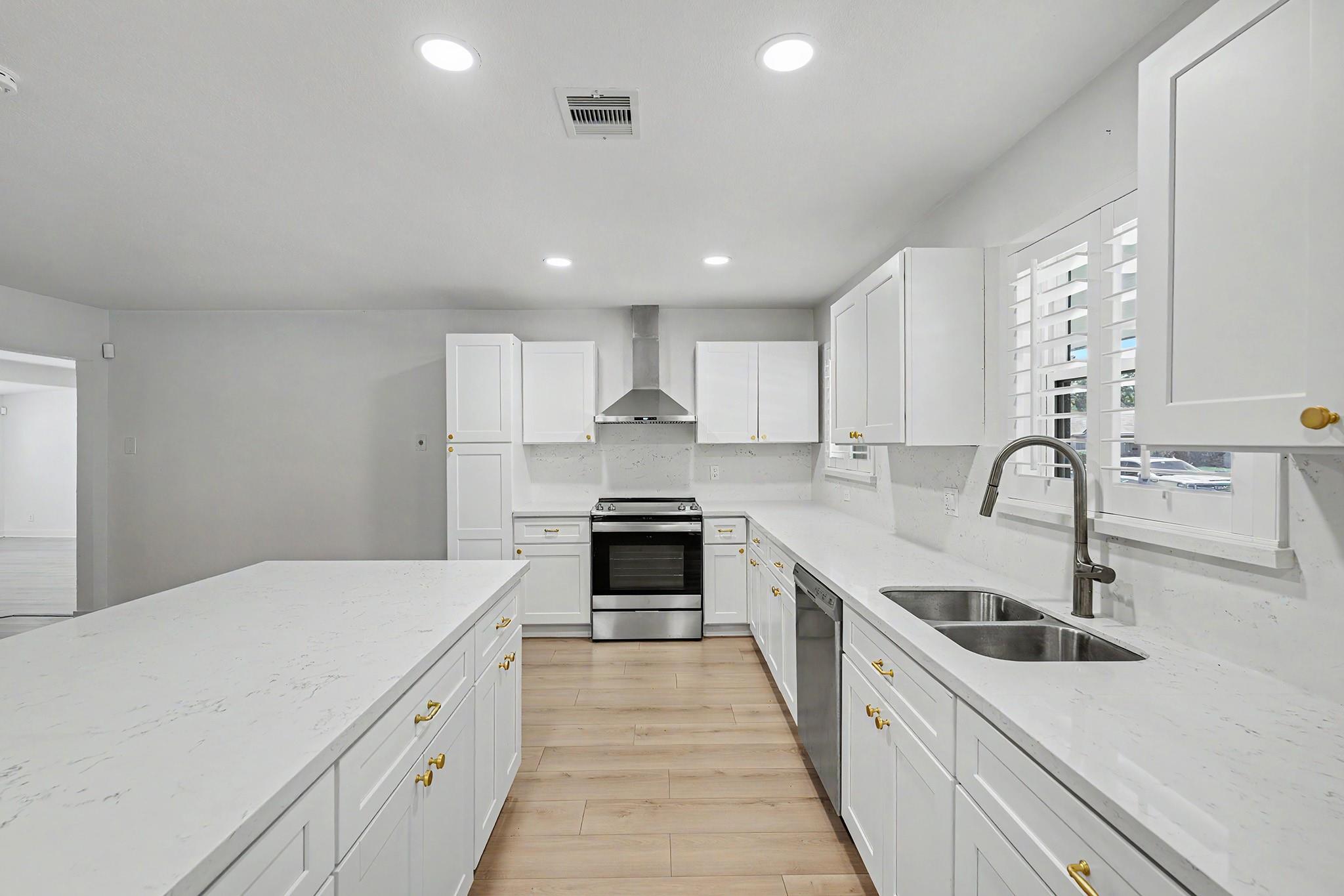 7007 Sharpview Drive