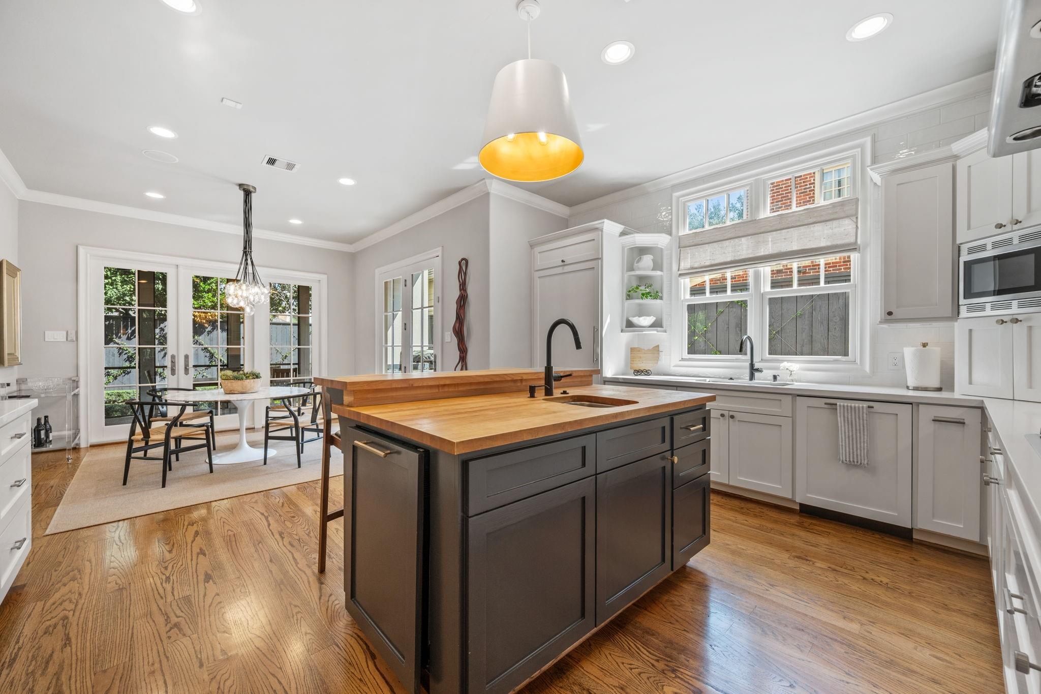 4020 Sul Ross Street