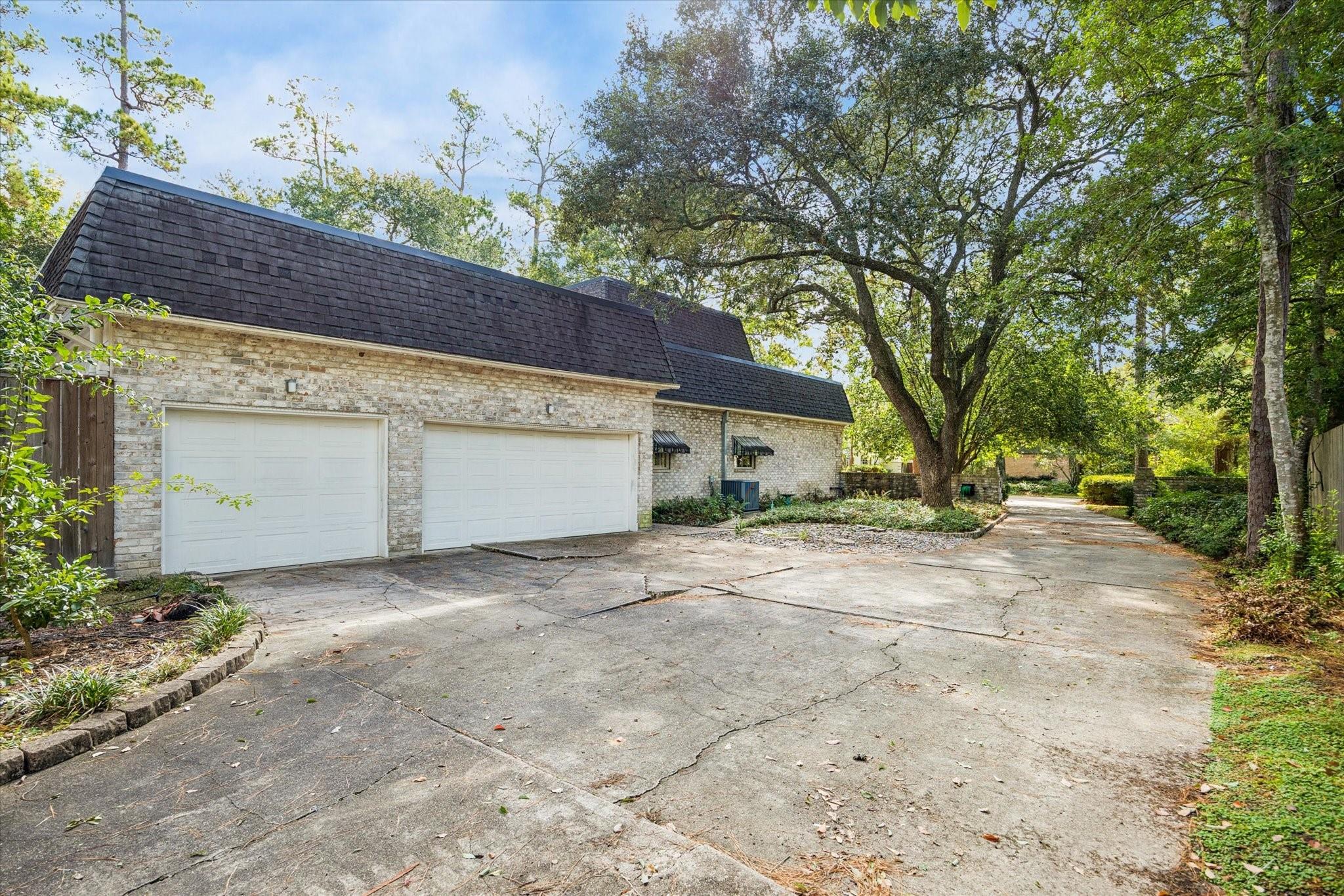 11718 Broken Bough Circle