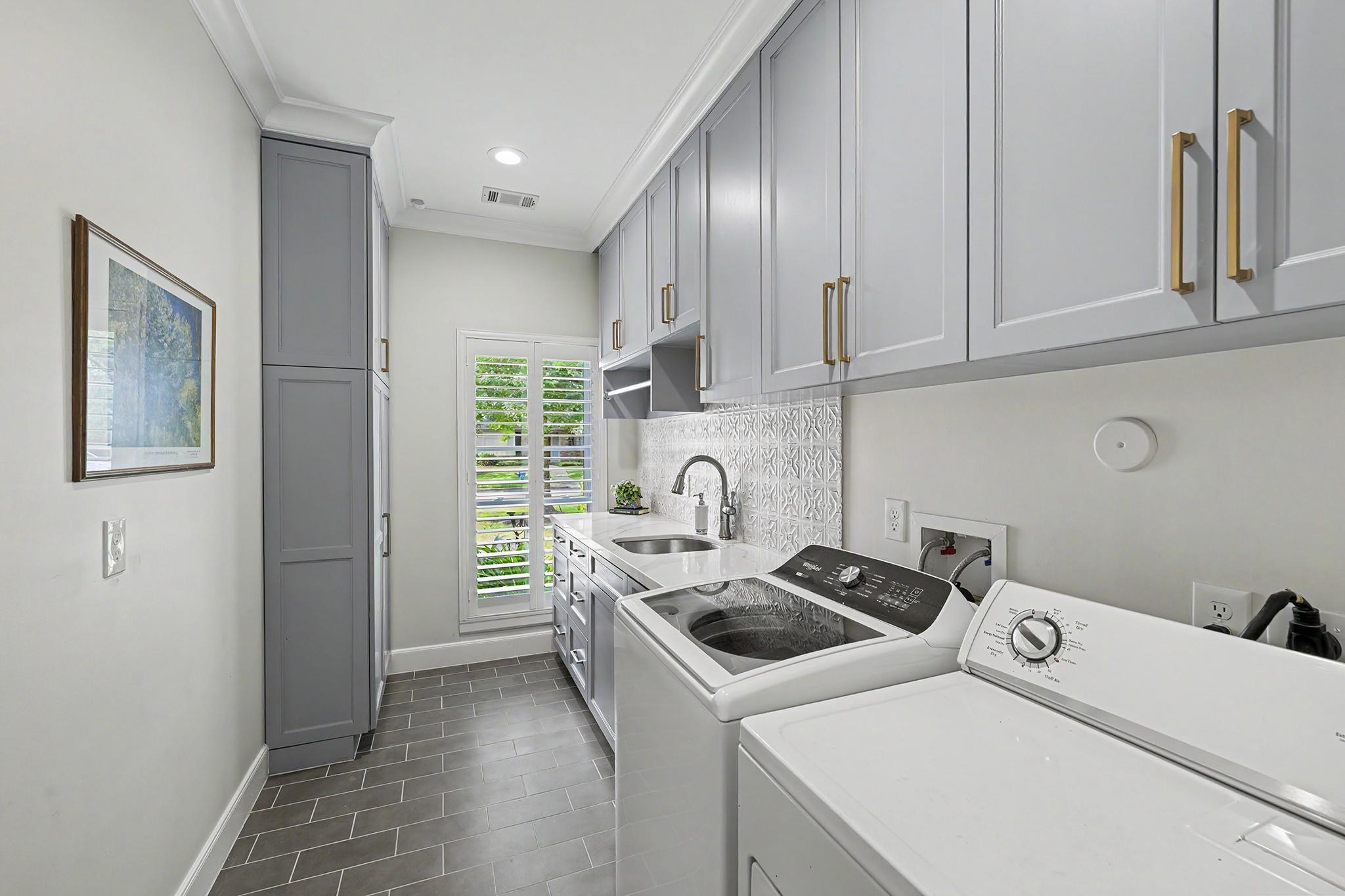 13907 Woodthorpe Lane