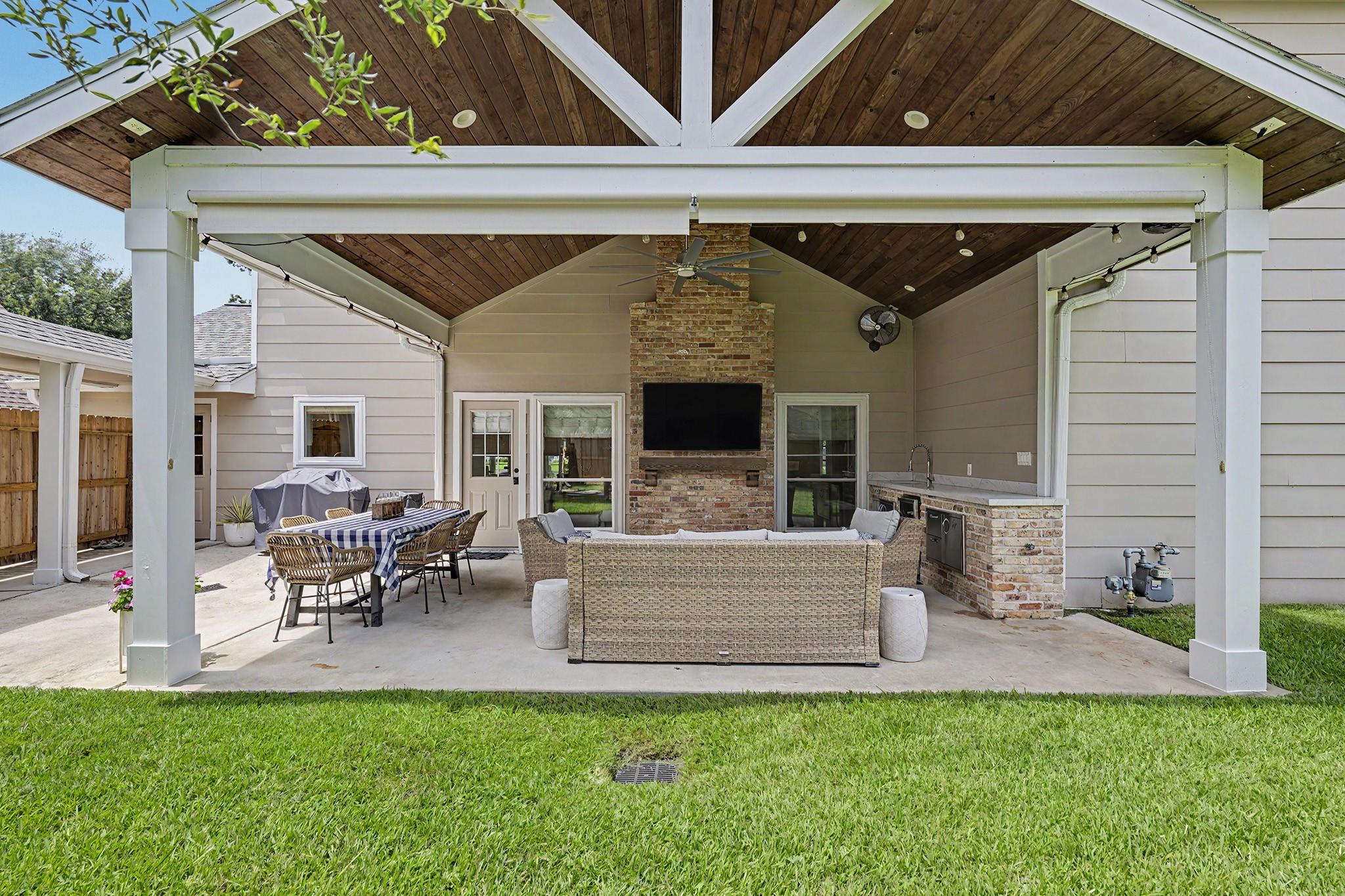 13907 Woodthorpe Lane