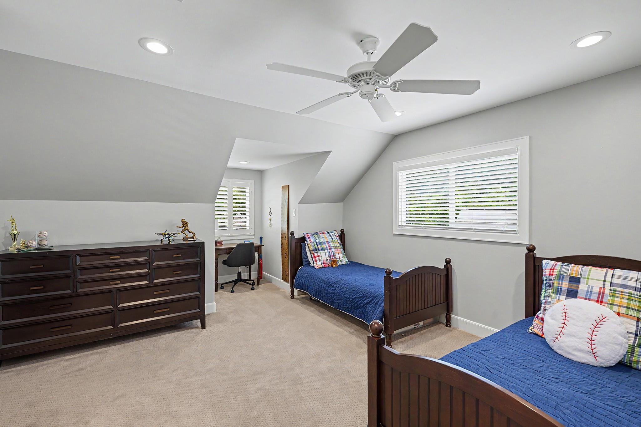 13907 Woodthorpe Lane