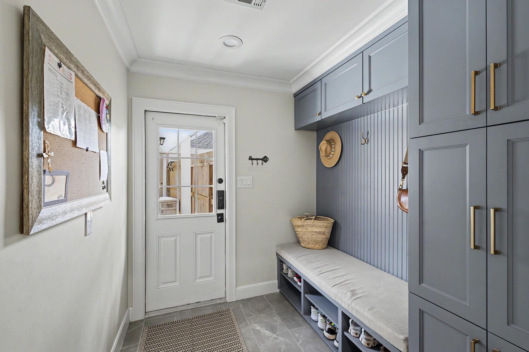 13907 Woodthorpe Lane