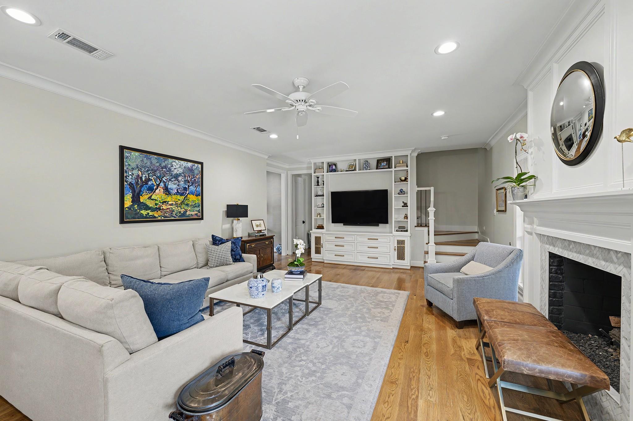 13907 Woodthorpe Lane