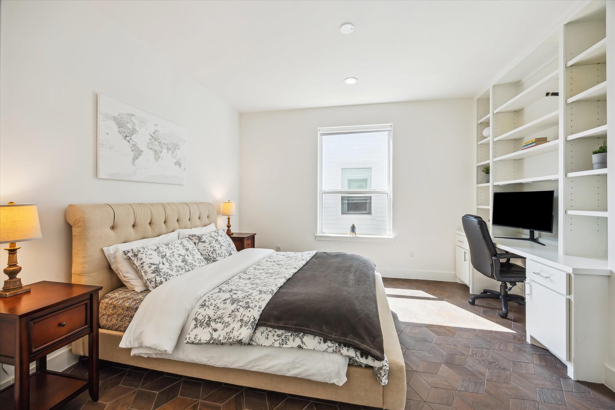 1131 W 17th Street # B