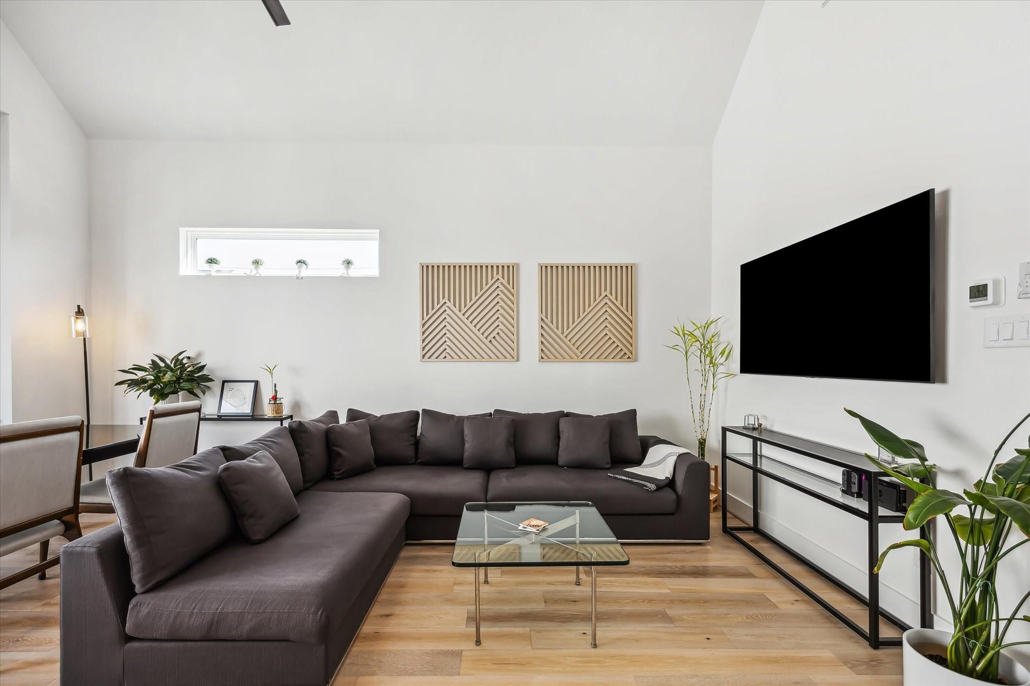 1131 W 17th Street # B