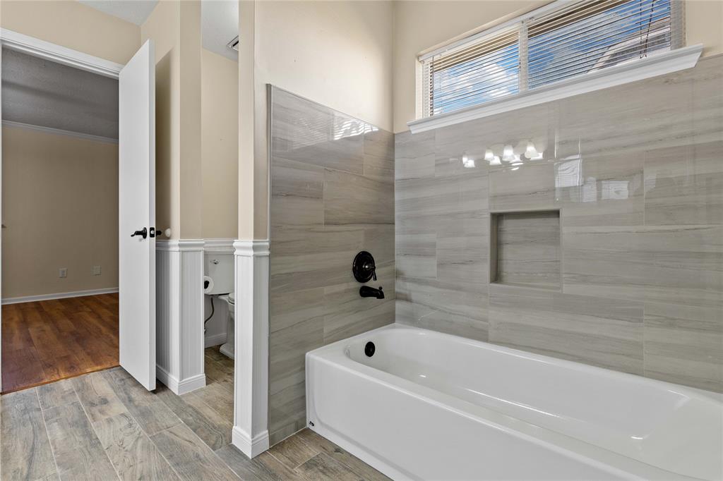 4818 Cloverfield Drive