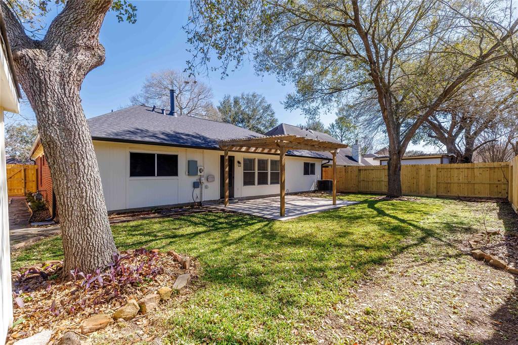 4818 Cloverfield Drive