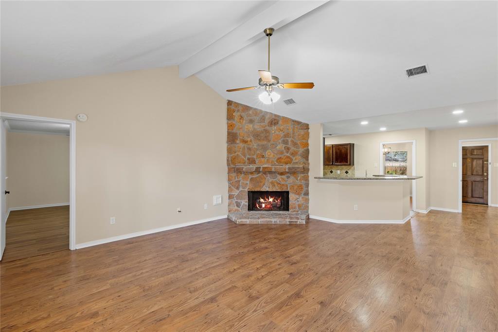 4818 Cloverfield Drive