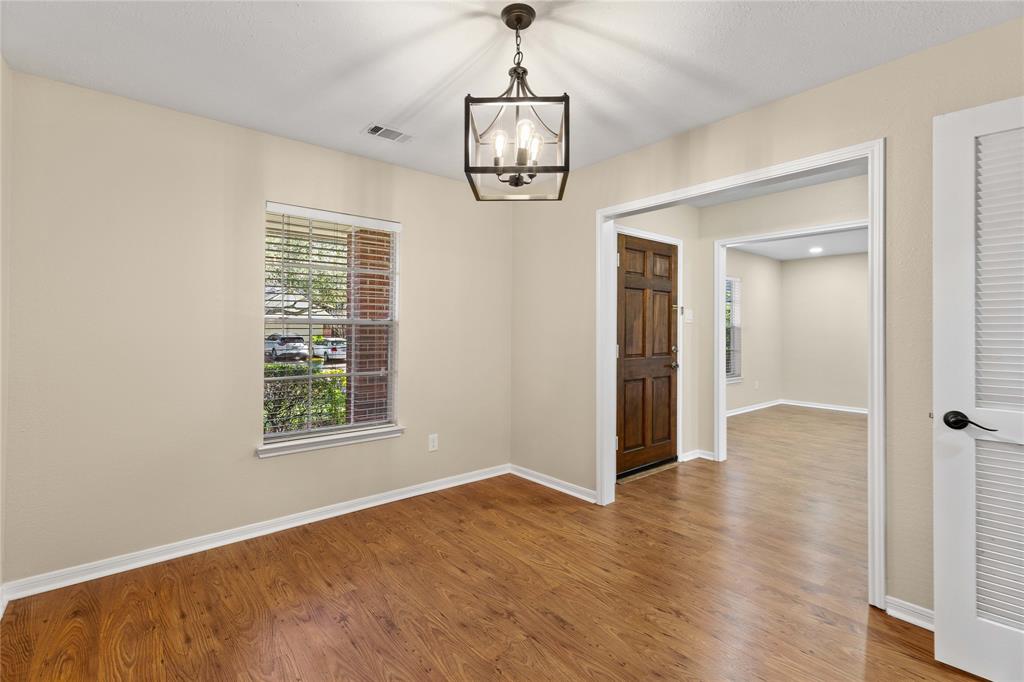 4818 Cloverfield Drive