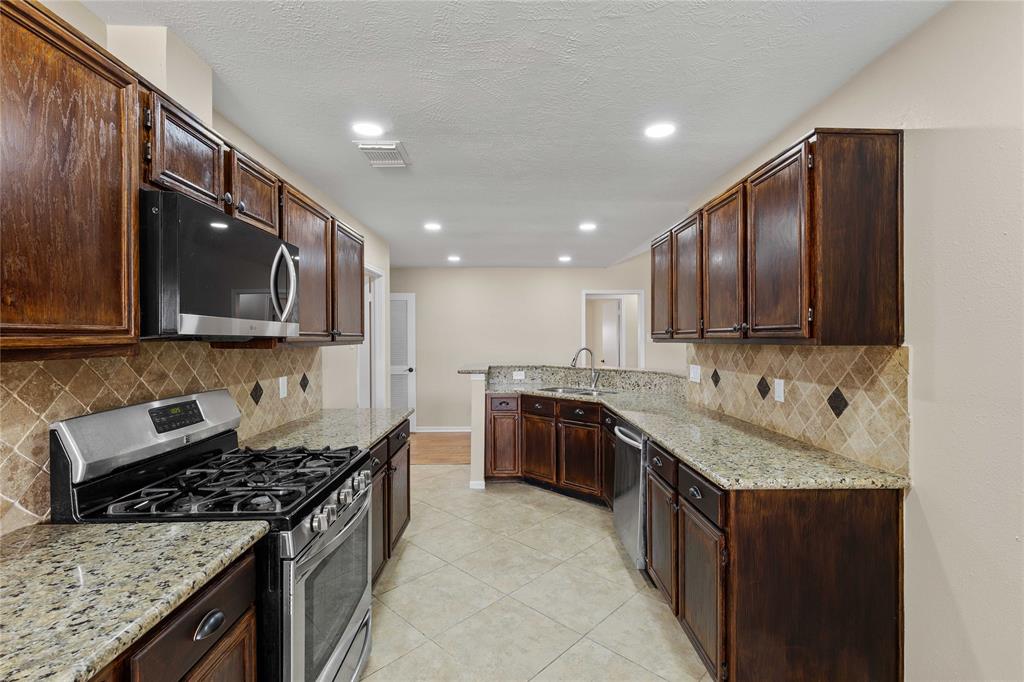 4818 Cloverfield Drive