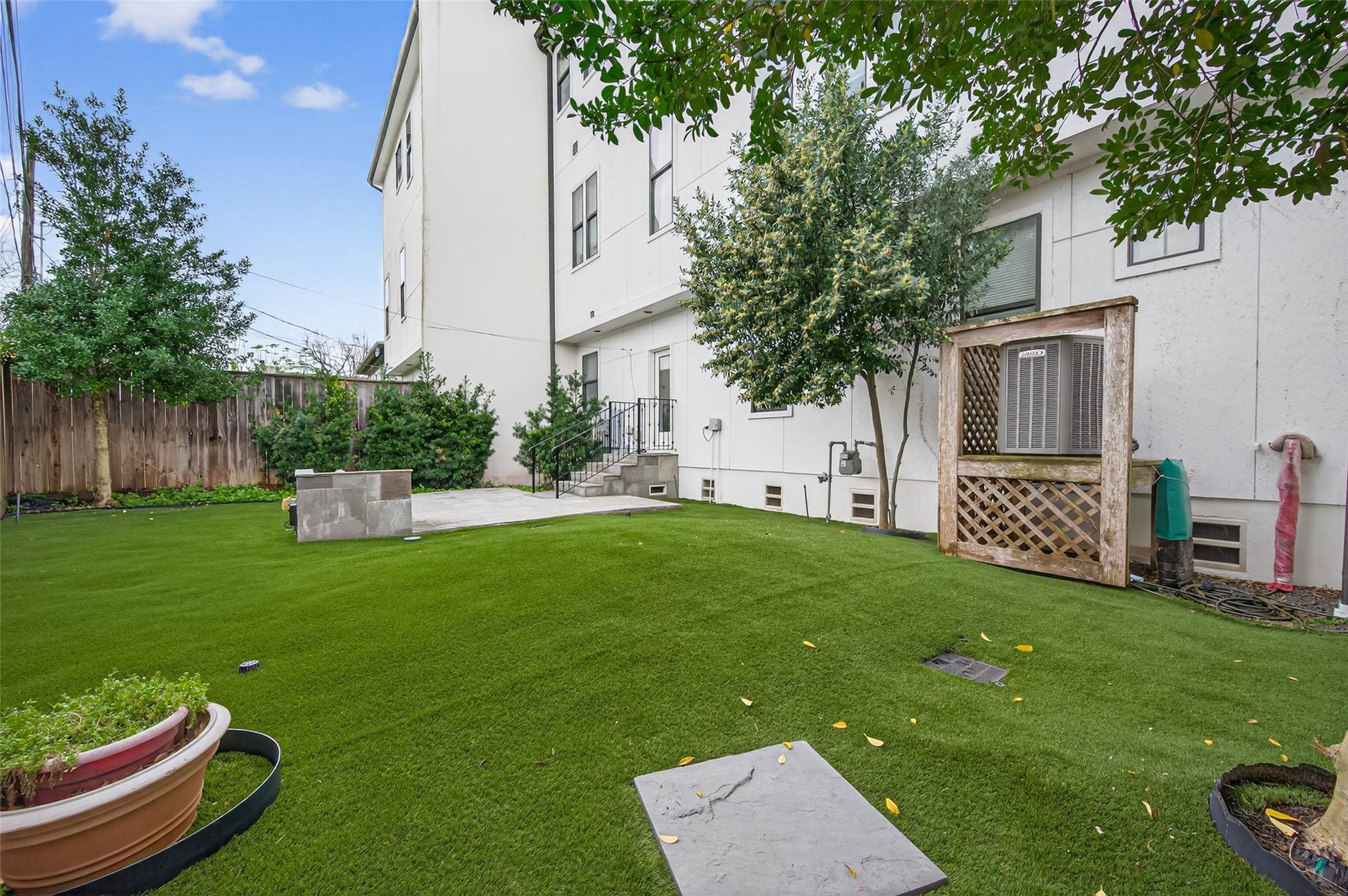 4530 Larch Lane