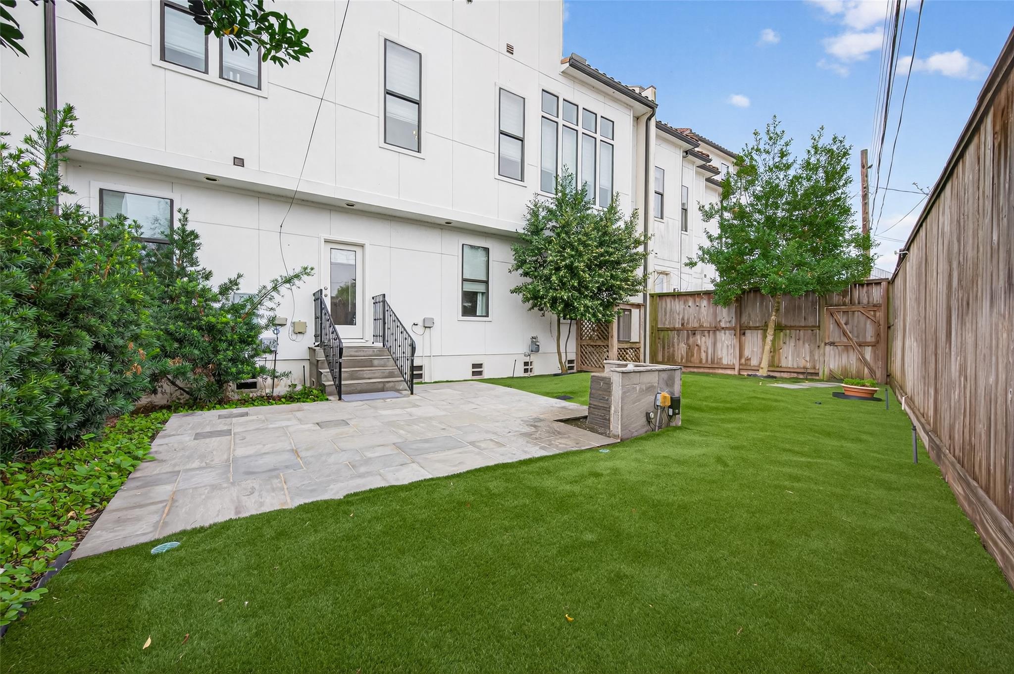 4530 Larch Lane