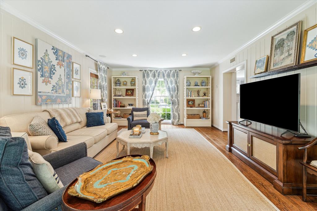 2722 Pemberton Drive