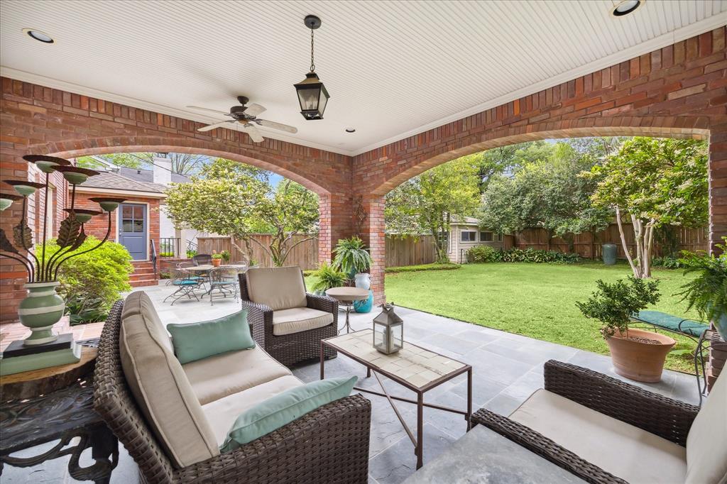 2722 Pemberton Drive