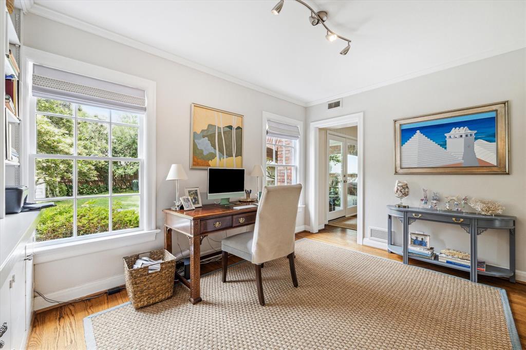 2722 Pemberton Drive