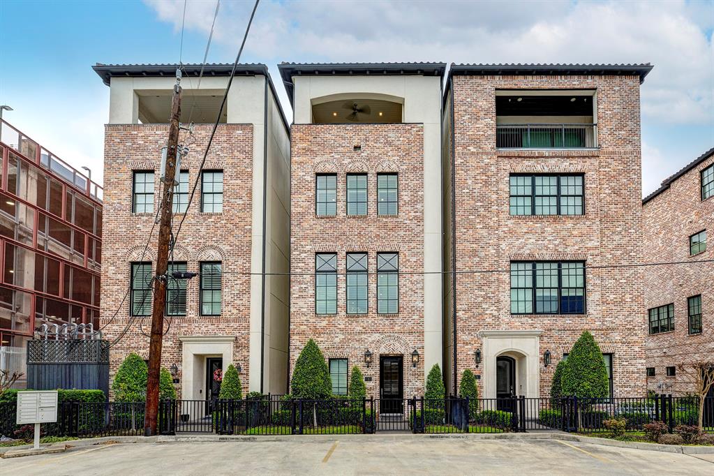 3 Robita Street