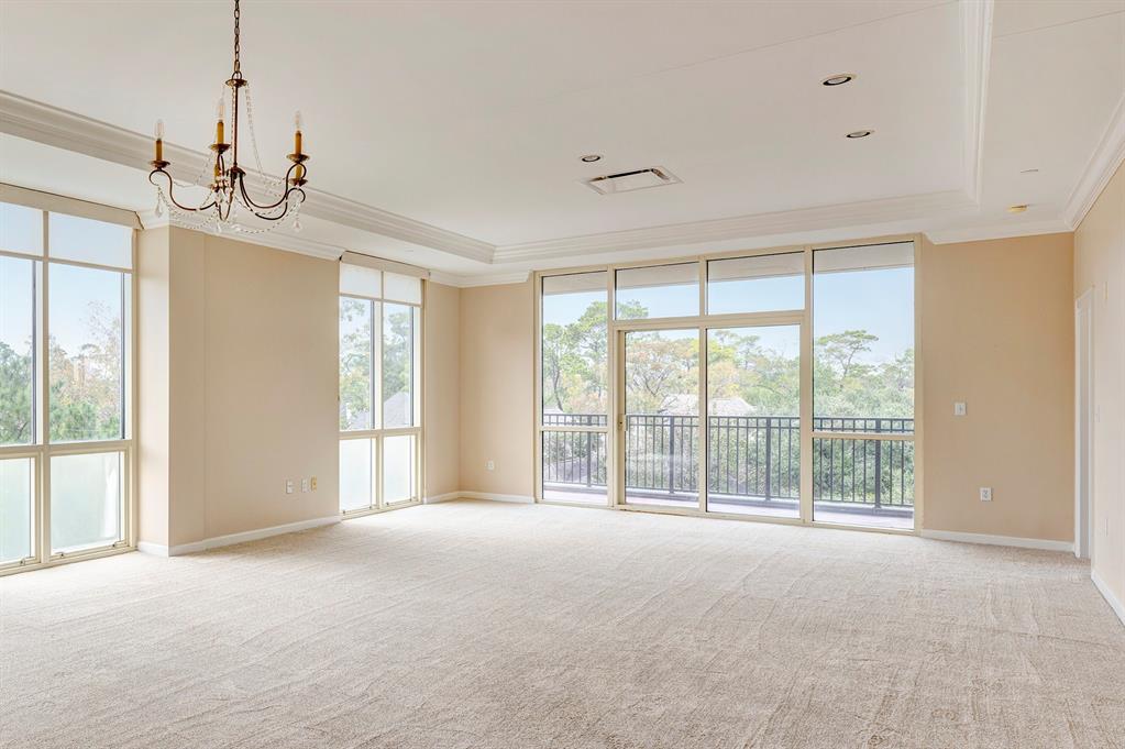 511 S Post Oak Lane # 4A