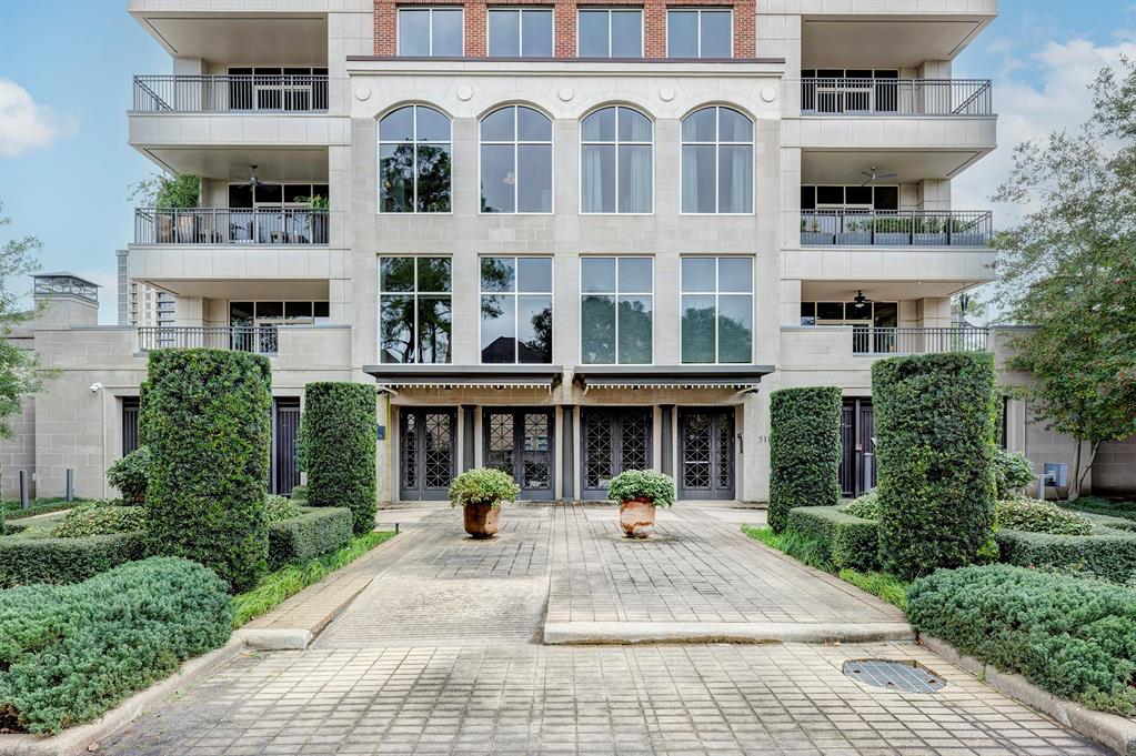 511 S Post Oak Lane # 4A