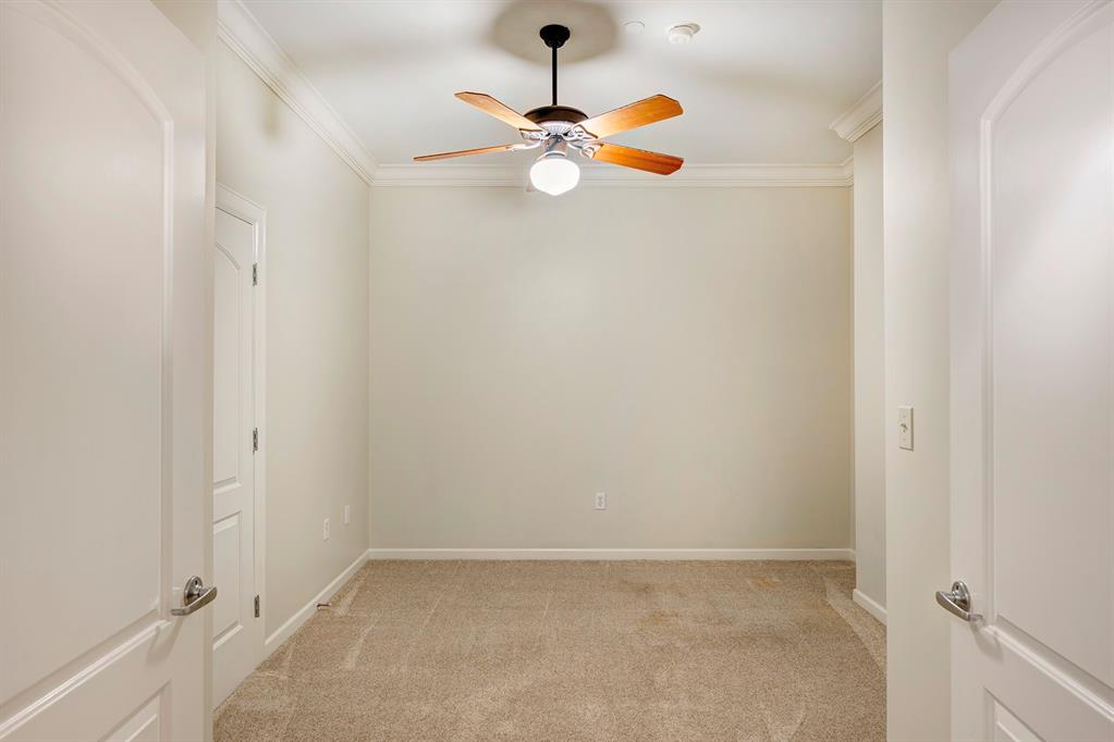 511 S Post Oak Lane # 4A