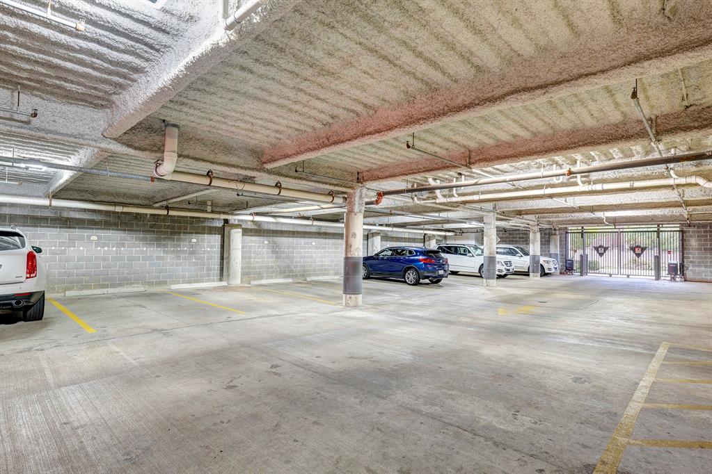 511 S Post Oak Lane # 4A